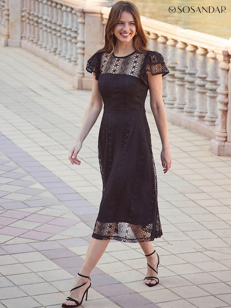 Sosandar Broderie Flutter Sleeve Midi Dress (B04117) | €126