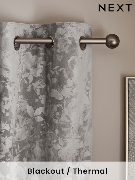 Mink Natural Floral Frosted Velvet Blackout Eyelet Curtains (B04699) | R$ 635 - R$ 1,520