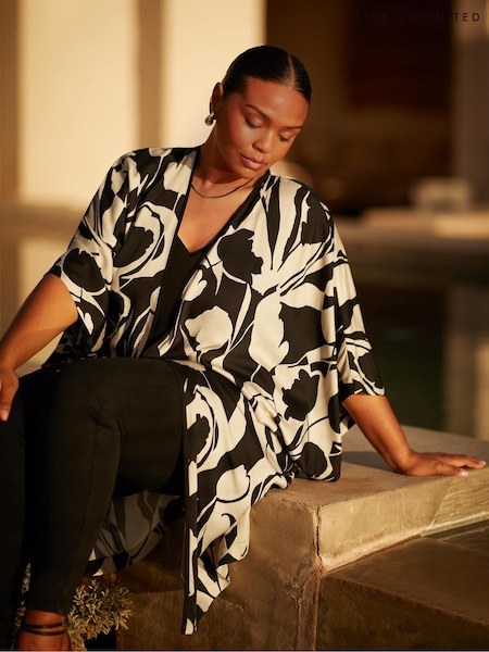 Live Unlimited Curve Floral Print Kimono (B06629) | €52