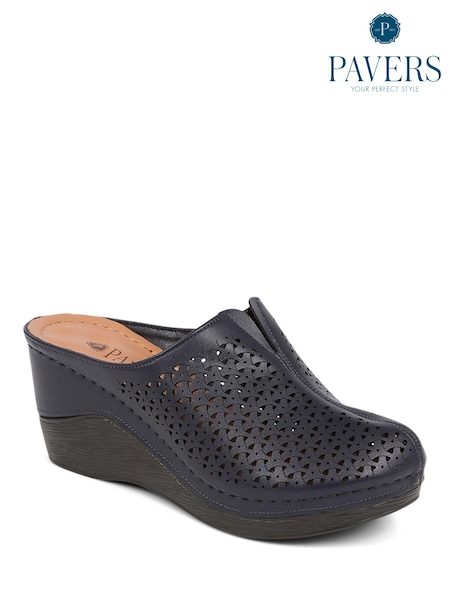 Pavers Platform Wedges Sandals (B11381) | €37