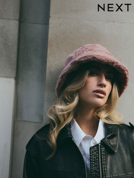 Pink Faux Fur Bucket Hat (B11398) | €21