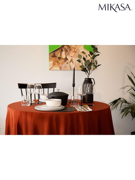 Mikasa White Porcelain Dinner Set (Service for 4) 12 Piece Set (B15635) | €122