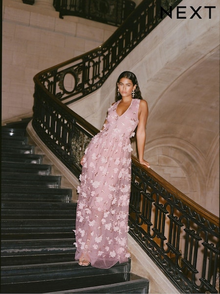 Blush Pink 3D Floral Print Textured V-Neck Maxi Dress (B15892) | €85