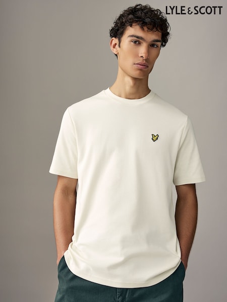 Lyle & Scott White Relaxed Fit Crew Neck 100% Cotton T-Shirt (B16580) | 99 QAR