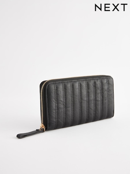 Black Quilted Zip Purse (B17991) | €20