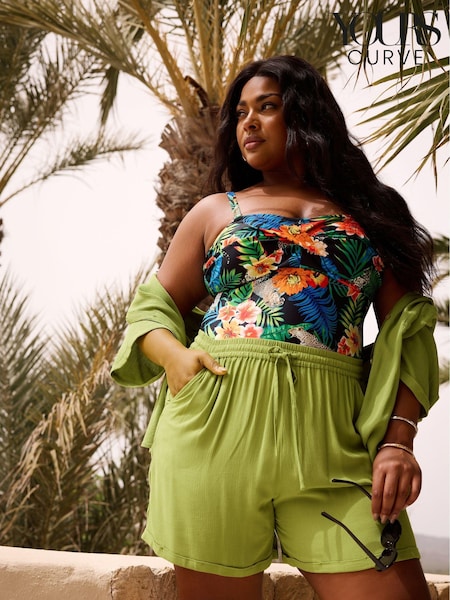 Yours Curve Olive Green Crinkle Shorts (B26642) | € 31