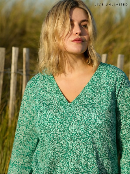 Live Unlimited Green Curve Ditsy Leaf Print Cotton Slub Relaxed Tunic (B27378) | €37