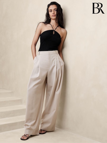 Banana Republic Black Keyhole Sleeveless Top (B27577) | €79