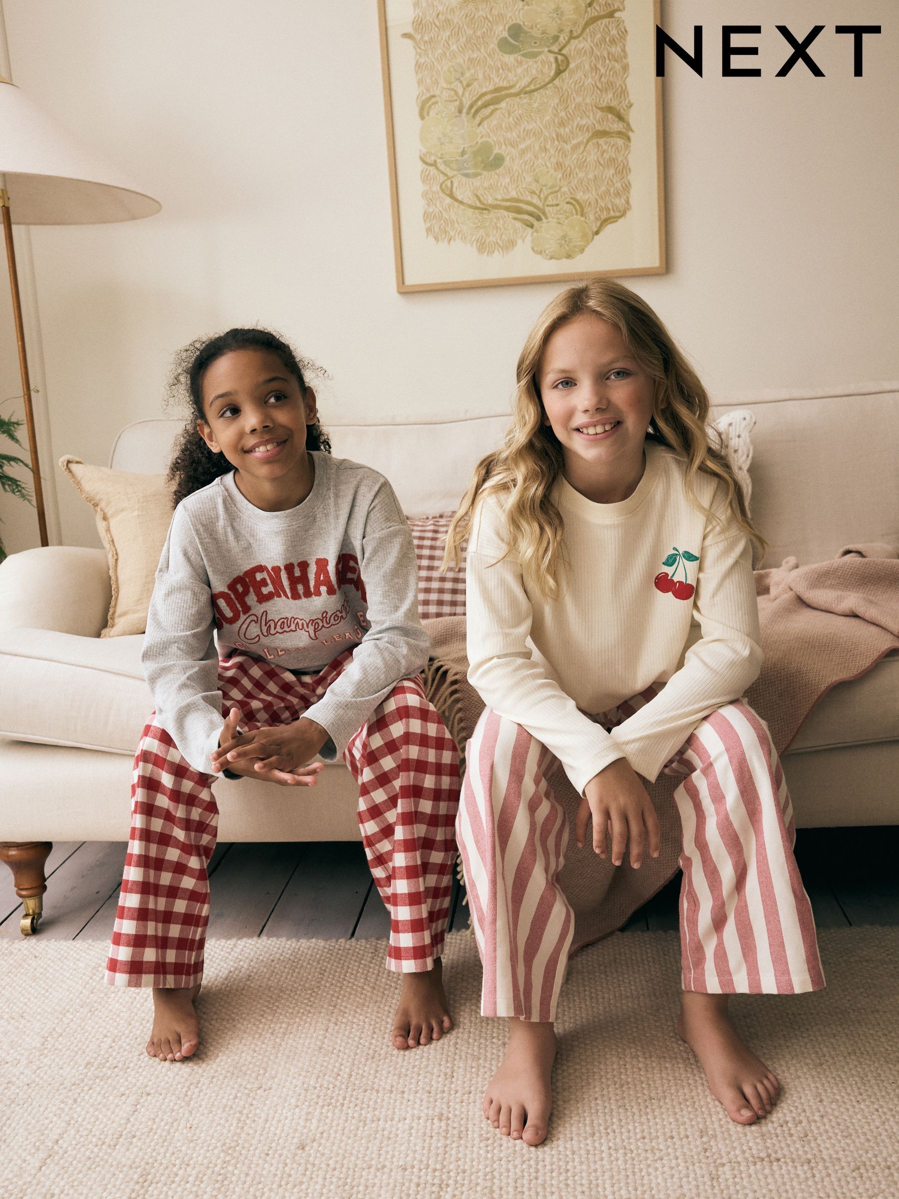 Boys and girls pyjamas outlet