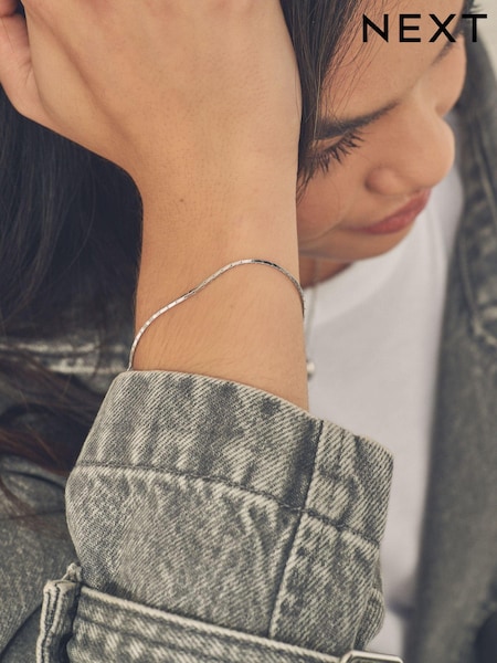 Sterling Silver Sleek Snake Chain Bracelet (B29788) | €26