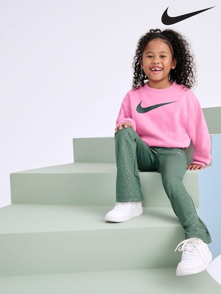 Grün - Nike Little Kids Swoosh Spirit Crew Sweatshirt and Flared Leggings Set (B37836) | 30 €