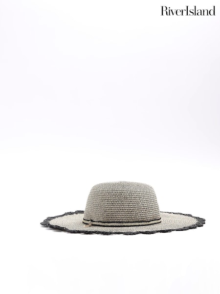 River Island Black Scallop Edge Floppy Hat (B38172) | €14.50
