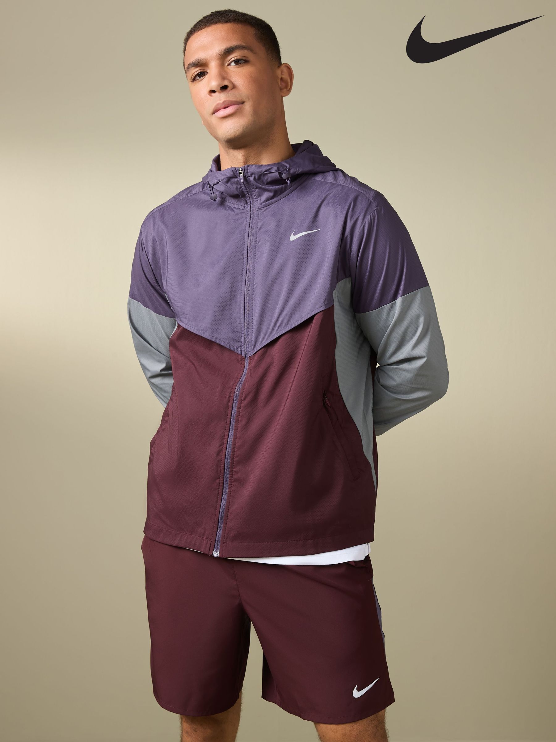 Nike light coat shop