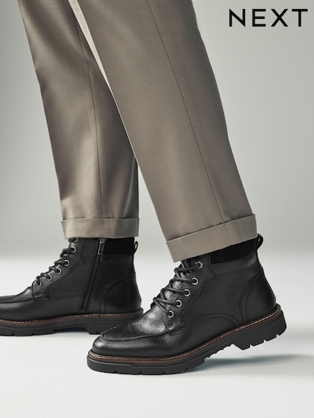 Черный - Leather Apron Toe Zip Up Boots (B42262) | €25