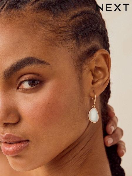 Gold Tone Shell Inlay Earrings Made With Recycled Metals (B43299) | €9
