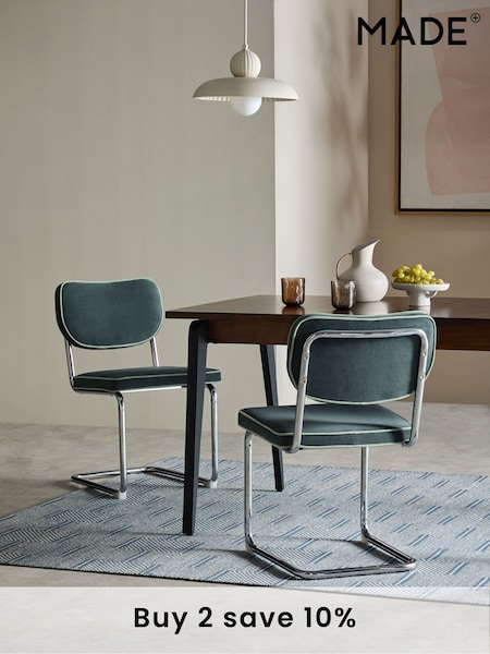 MADE.COM Set of 2 Grey with Jade Green Piping Parker Dining Chairs in Velvet (B43472) | €567