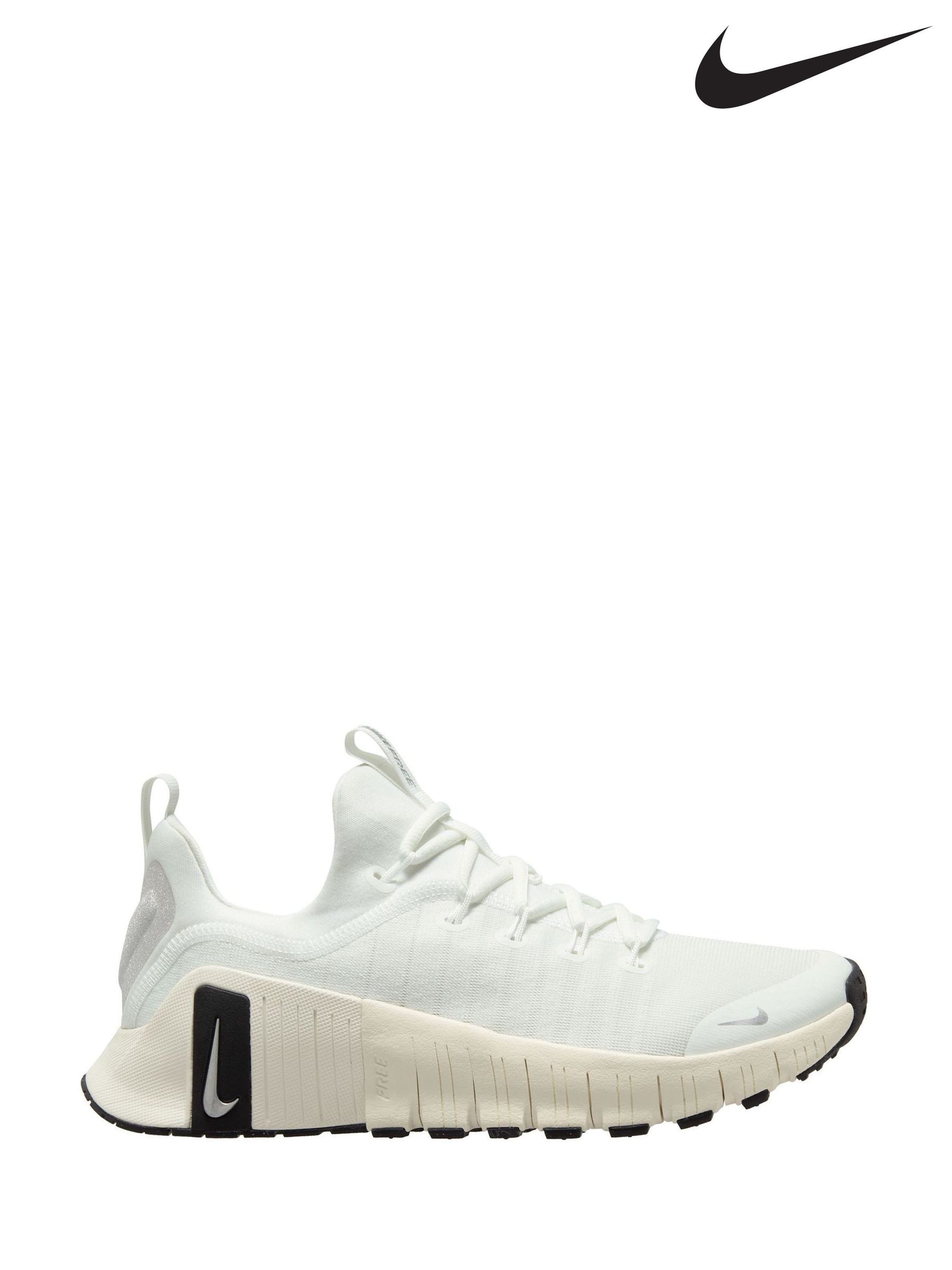 White nike chunky trainers new arrivals