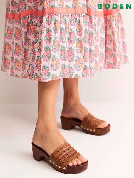 Boden Brown Cut Out Detail Clogs (B51483) | €95