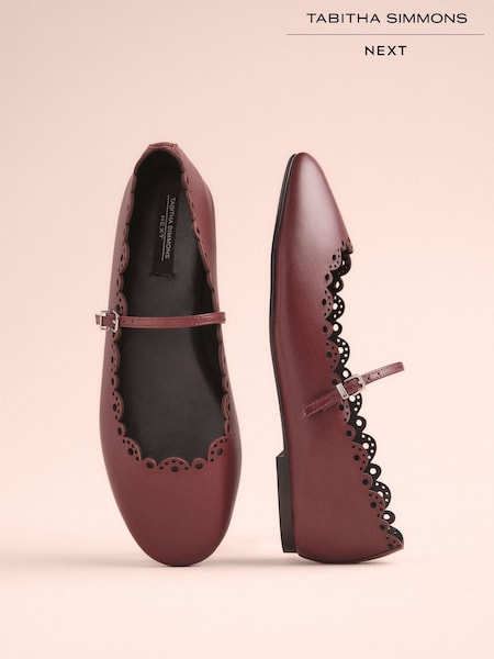 أحمر - Tabitha Simmons Elfie Leather Scalloped Mary Jane Shoes (B51793) | ‏31 ر.ع.‏
