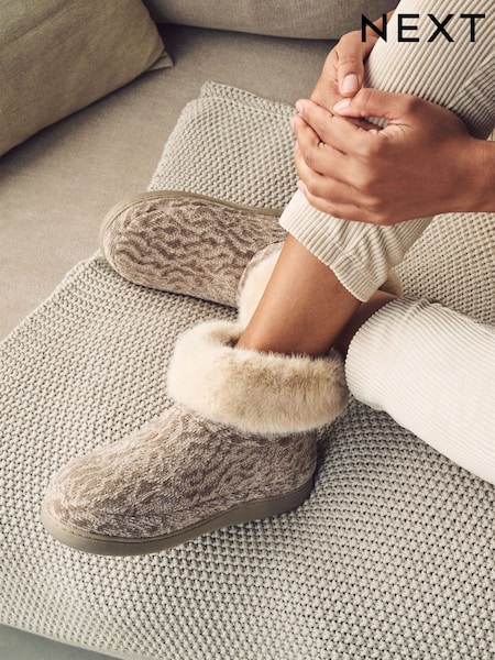 Neutral Faux Fur Boots Slippers (B51823) | €13.50