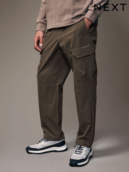 Chocolate Brown Regular Fit Ripstop Tech Cargo Trousers (B57599) | R$ 365