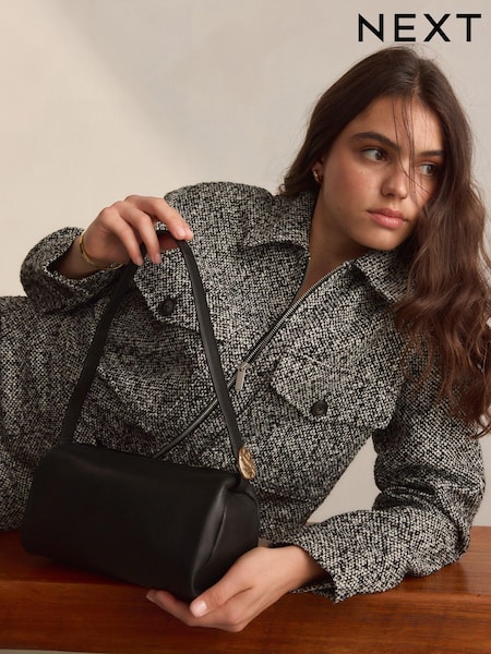 Black Leather Barrel Shoulder Bag (B58449) | 159 zł