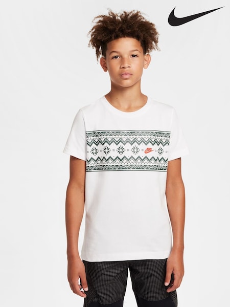 Nike White Sportswear T-Shirt (B61585) | €33