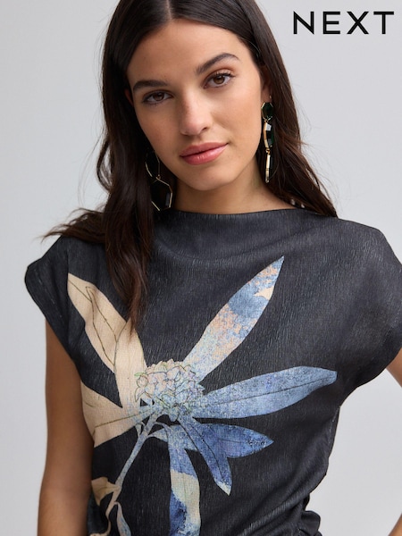 Navy Floral Print Textured Ruched Side Short Sleeve Top (B62091) | €19