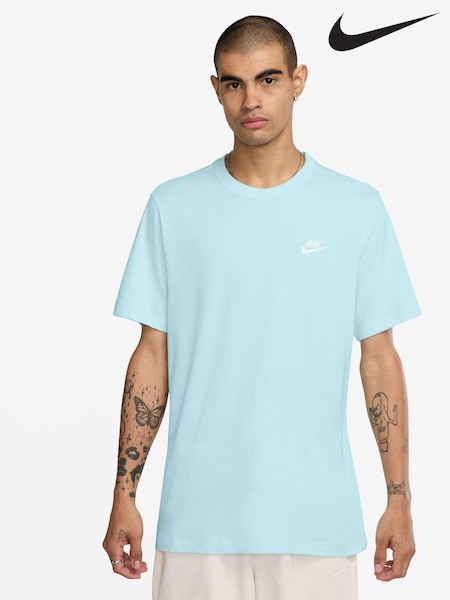Eisblau - Nike Club T-Shirt (B62681) | 36 €