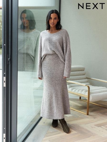 بني محايد - من Mole - Co-ord Soft Touch Column Knitted Maxi Skirt with Wool (B64006) | ‏82 د.إ.‏
