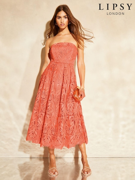 Lipsy All Over Premium Lace Bandeau Skater Prom Dress (B64874) | €69