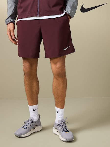 Nike Red 7 Inch Challenger Dri-FIT 7 inch Briefs Lined Running Shorts (B66512) | €46