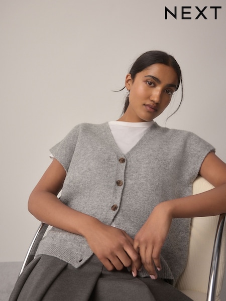 Light Grey Bouclé Knit Waistcoat (B67349) | €24