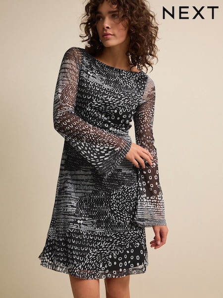 Mono Print Long Sleeve Mini Mesh Dress (B75702) | €25