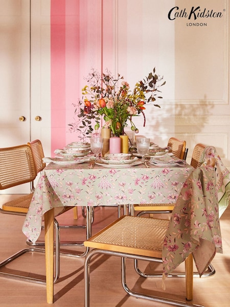 Cath Kidston Green Friendship Garden Tablecloth (B76516) | €54