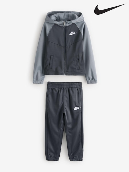 Szary - Nike Little Kids Lifestyle Essentials Poly Tracksuit (B81704) | 285 zł
