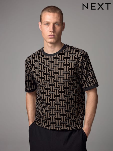 Black/Gold Geo Pattern Texture Relaxed T-Shirt (B81904) | €10