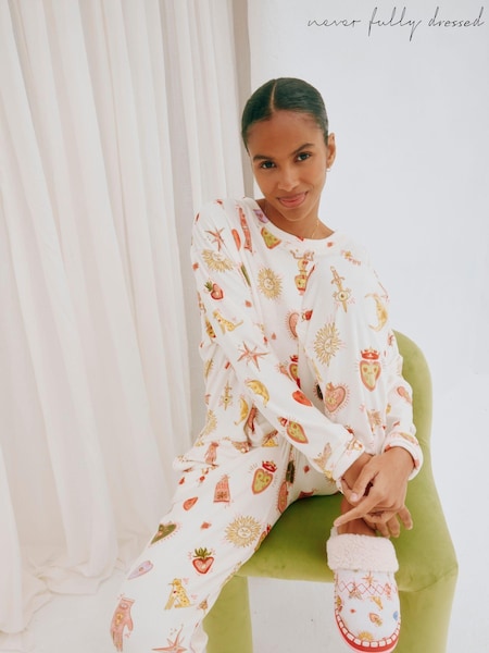 Never Fully Dressed Mystic Cosy Pyjamas Set (B84415) | €77