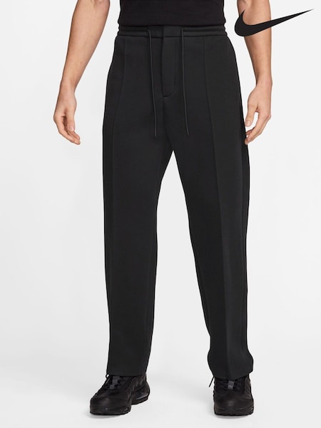 Nike Black Tech Fleece Tailored Joggers (B84932) | €184