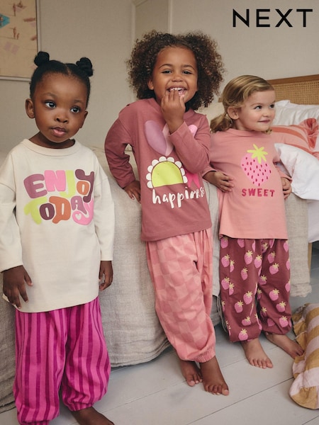 Rosa, Erdbeere/ Schachbrett - Printed Pyjamas 3 Pack (9mths-8yrs) (B87019) | 25 € - 31 €