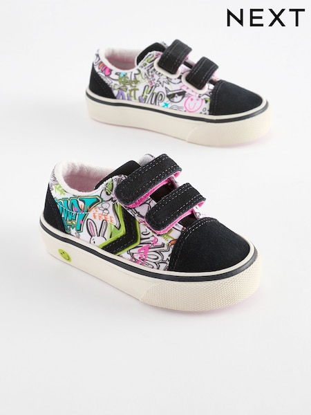 أسود - Touch Fasten Strap Printed Trainers (B87582) | ‏63 د.إ.‏ - ‏ 71‏ د.إ.