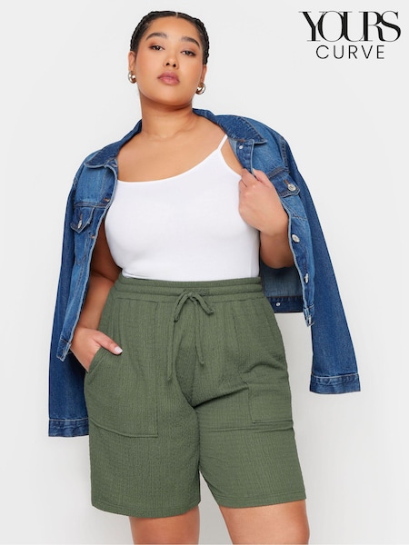 Yours Curve Green Crinkle Runner Shorts (B88780) | € 34