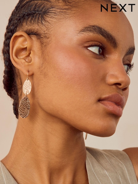 Gold Tone Cutout Earrings (B91064) | €11
