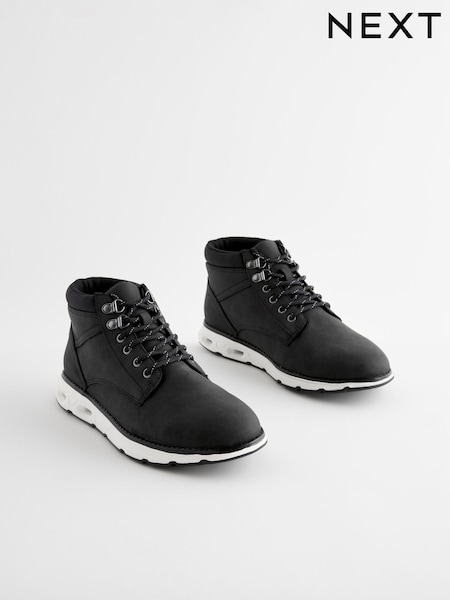 Musta - Sports Boots (B92818) | €53