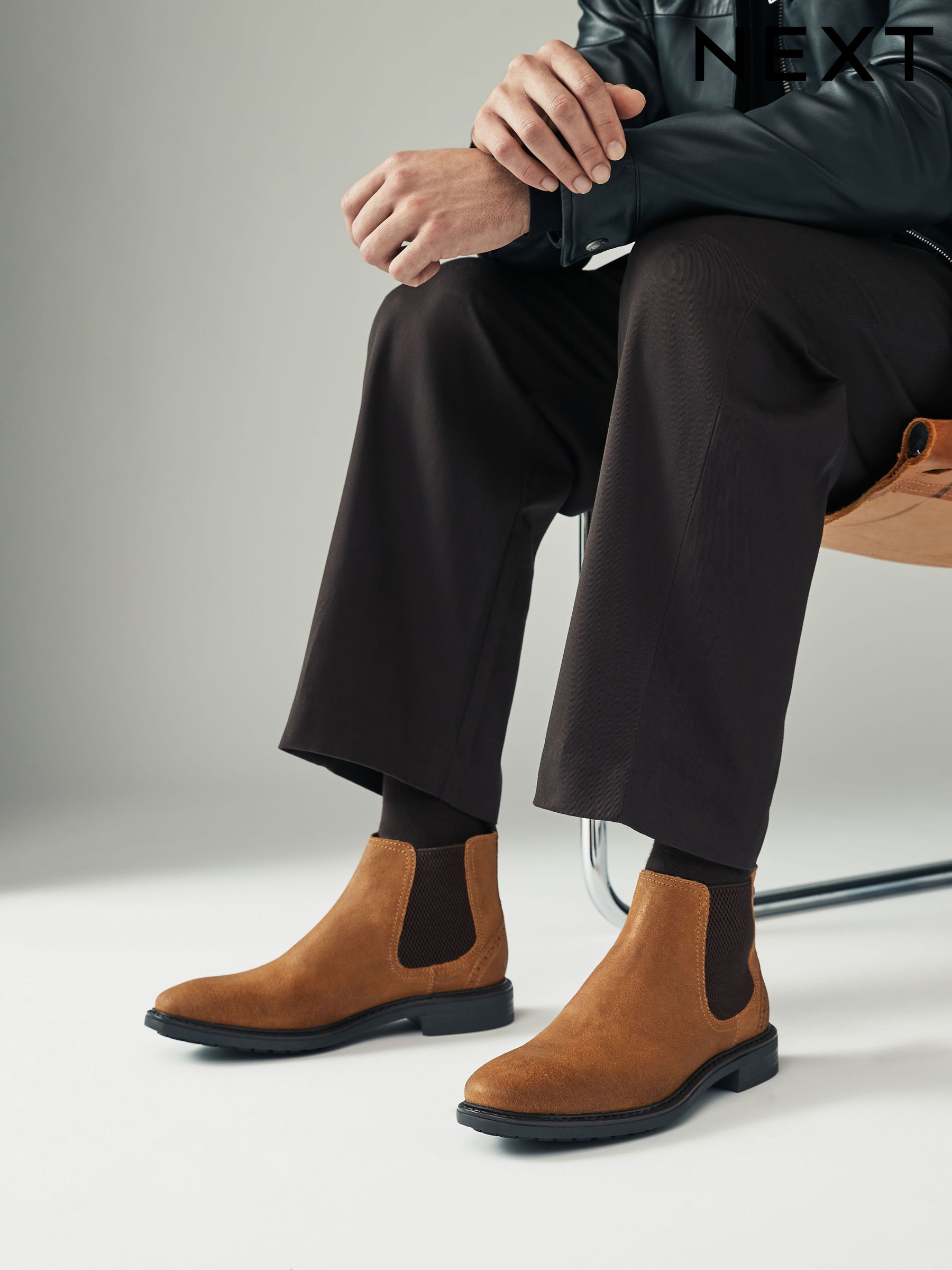 Suede chelsea boots near me outlet