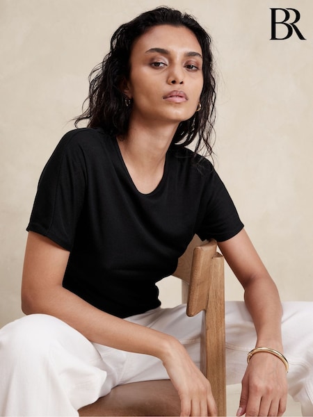 Musta - Banana Republic Sheer Ribbed Pyöreä kaula-aukko T-paita (B97648) | €47