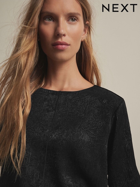 Black Satin Crinkle Textured T-Shirt (B99352) | €11