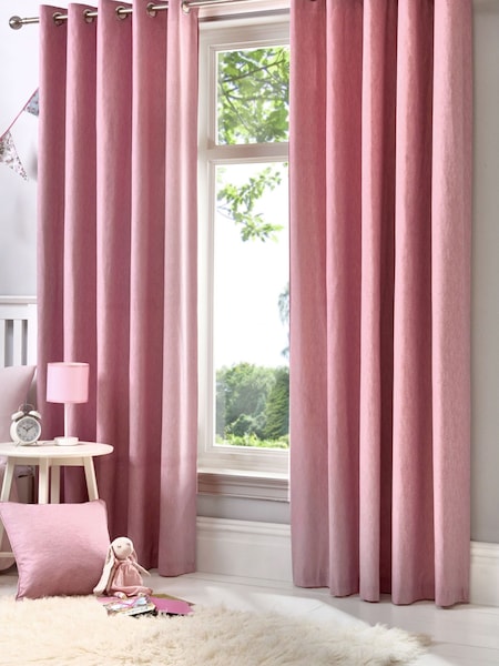 Fusion Pink Sorbonne 100% Cotton Pair of Eyelet Room Darkening Curtains (C02317) | R$ 215 - R$ 640