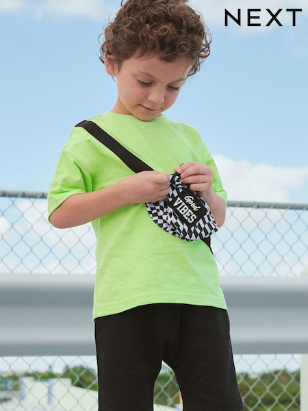 Green/Black Checkerboard Bumbag Short Sleeve T-Shirt And Shorts Set (3mths-7yrs) (C05099) | €14 - €17