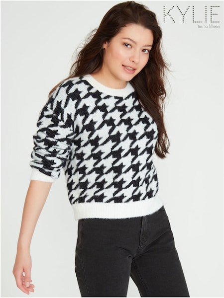 Kylie Teen Dogtooth Print Fluffy White Jumper (C09679) | €5